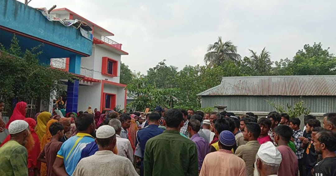 নরসিংদীতে মাদকাসক্ত ছেলে কেড়ে নিলো মায়ের প্রাণ