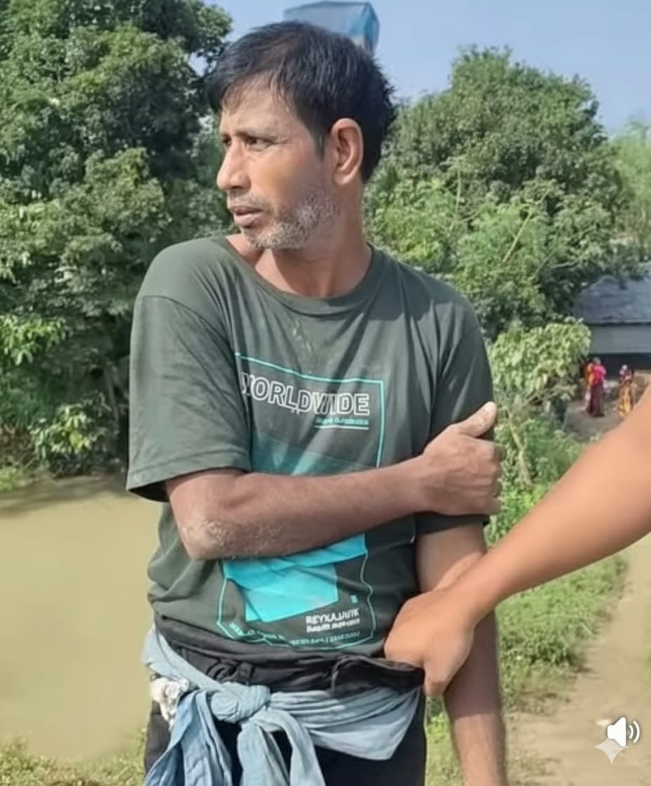 আত্রাইয়ে  জনতার হাতে মোটরসাইকেল চোর আটক পুলিশে সোপর্দ