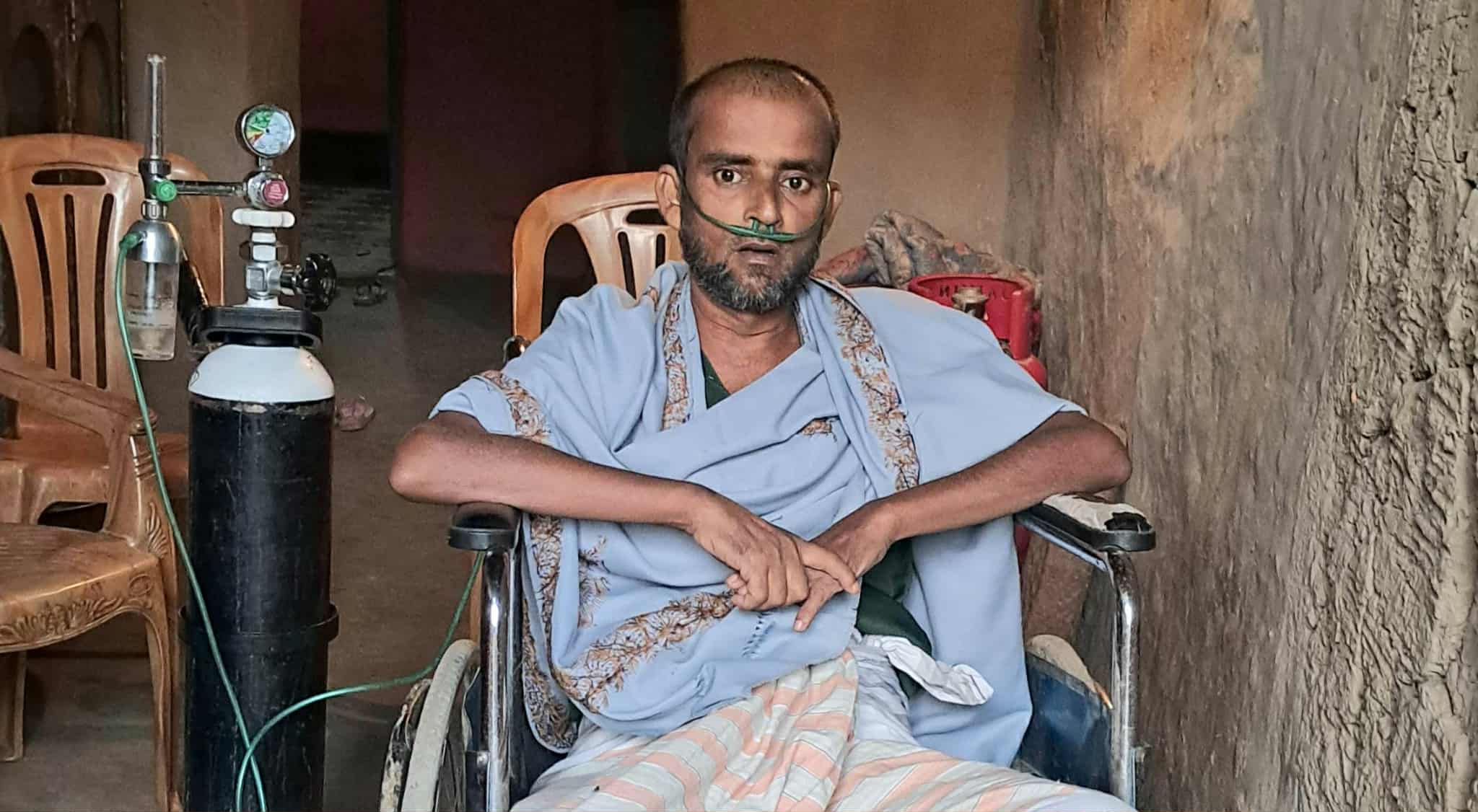 টাকার অভাবে চিকিৎসা হচ্ছে না তোতার, সাহায্য নিয়ে বাঁচাতে চান পরিবার