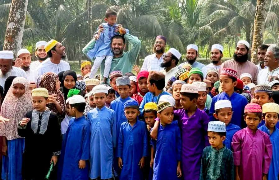 ঝালকাঠি-১ আসনে ব্যারিস্টার মঈন ফিরোজীর গণসংযোগ ও  মতবিনিময় সভা অনুষ্ঠিত