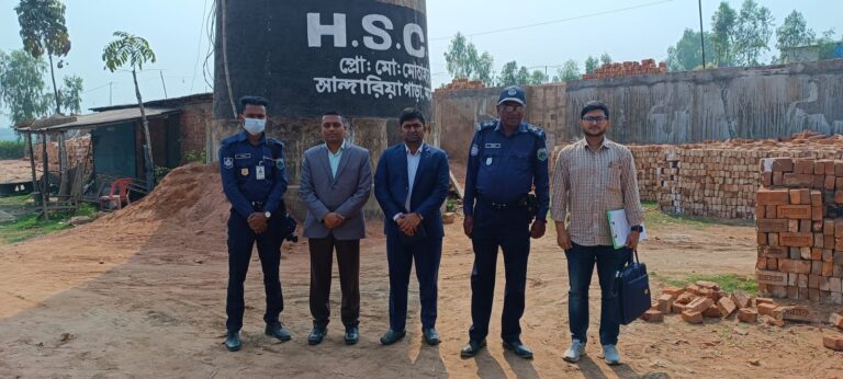 মান্দায় অবৈধ ইটভাটায় ভ্রাম্যমান আদালতের অভিযানে ১ লাখ ৮০ হাজার টাকা জরিমানা