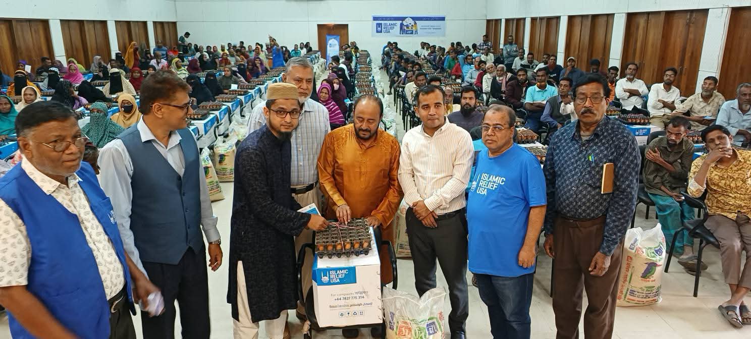 রমজান মাস উপলক্ষে  শ্রীমঙ্গলে সুবিধা বঞ্চিত লোকদের মধ্যে খাদ্যসামগ্রী বিতরণ