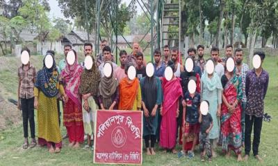 মহেশপুর সিমান্ত দিয়ে অবৈধভাবে ভারতে প্রবেশ,  আটক ২৫ বাংলাদেশি