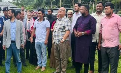 দপদপিয়া ইউনিয়ন ডিগ্রি কলেজ পরিদর্শন করলেন উপদেষ্টা ফারুক ই আজম