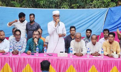 মান্দায় তারেক রহমানের ৩১ দফা বাস্তবায়নে লিফলেট বিতরণ ও উঠান বৈঠক মান্দায় তারেক রহমানের ৩১ দফা বাস্তবায়নে লিফলেট বিতরণ ও উঠান বৈঠক