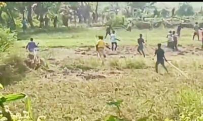 নরসিংদীতে অতিরিক্ত ভাড়া  আদায়কে কেন্দ্র করে দুই পক্ষের সংঘর্ষ