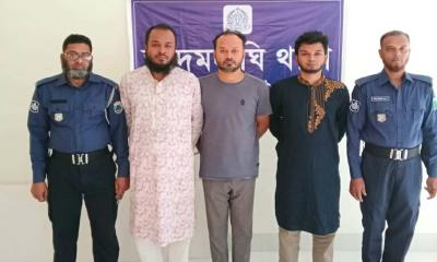 সান্তাহারে ১৪৪ ধারা অমান্য করে মার্কেট দখলের চেষ্টা, গ্রেপ্তার- ৩