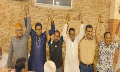 তারেক রহমানের নির্দেশে মনির খানসহ একই মঞ্চে ঝিনাইদহ-৩ আসনের ৫ প্রার্থী তারেক রহমানের নির্দেশে মনির খানসহ একই মঞ্চে ঝিনাইদহ-৩ আসনের ৫ প্রার্থী