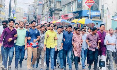 প্রস্তাবিত বাজেটকে স্বাগত জানিয়ে চট্টগ্রাম কলেজ ছাত্রলীগের আনন্দ মিছিল