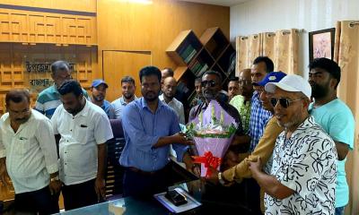 রাজাপুরে নবাগত ইউএনওকে বিএনপির শুভেচ্ছা