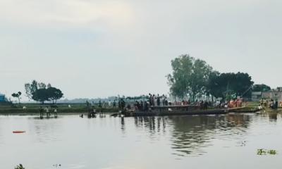 রাণীনগরে পিকনিকের নৌকা থেকে নদীতে পড়ে নিখোঁজের ২০ঘন্টা পর কিশোরের লাশ উদ্ধার