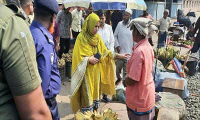 রমজানে বাজার মনিটরিংয়ে সান্তাহারে ব্যবসায়ীদের জ‌রিমানা