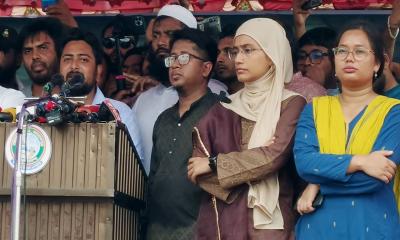 পুরো রাষ্ট্র ও সরকার শুধুমাত্র প্রধানমন্ত্রীর কথায় পরিচালিত হবে না: নাহিদ