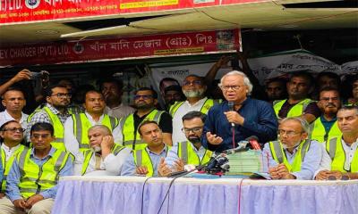 গুলি চালানো পুলিশ দায়িত্বে থাকলে ছাত্রজনতার সাথে বেইমানী হবে: রিজভী