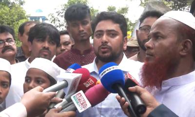 এবার মানুষ রাজপথে নামলে আর কাউকে ক্ষমা নয় : নাহিদ ইসলাম