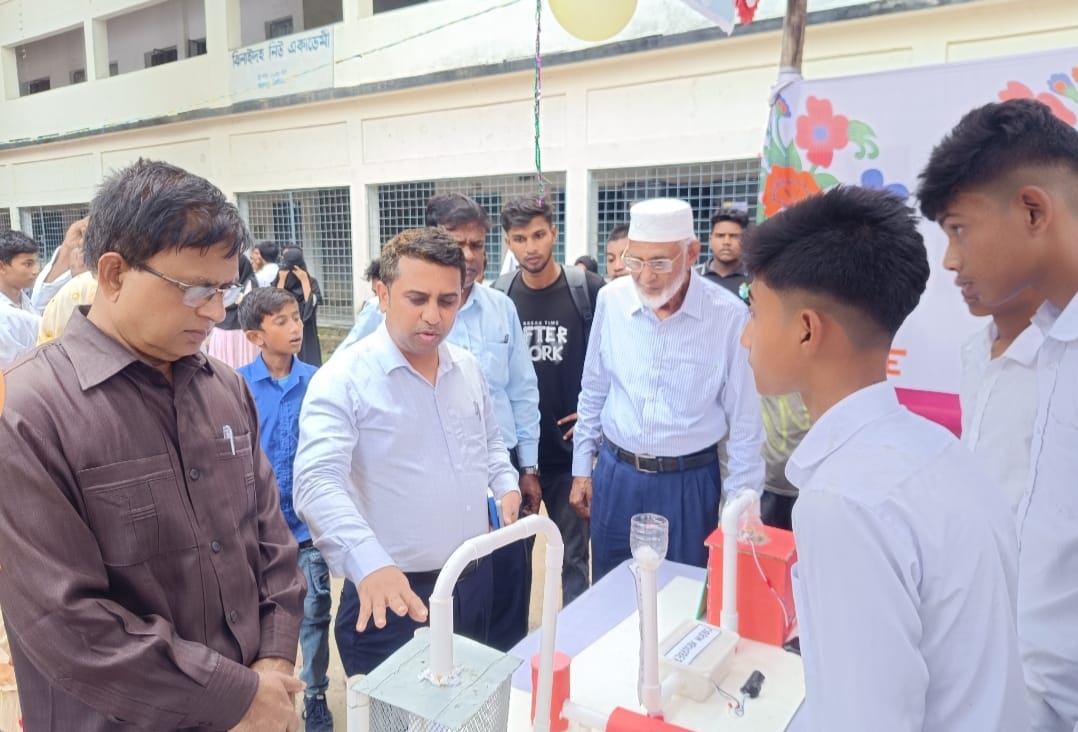 ঝিনাইদহে দিনব্যাপী আন্ত:স্কুল বিজ্ঞান মেলা অনুষ্ঠিত