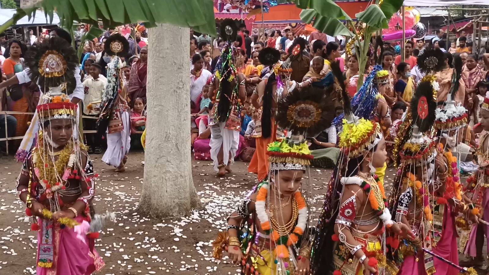 মণিপুরিদের ঐতিহ্যবাহী শ্রীকৃষ্ণের মহারাসলীলা উৎসব