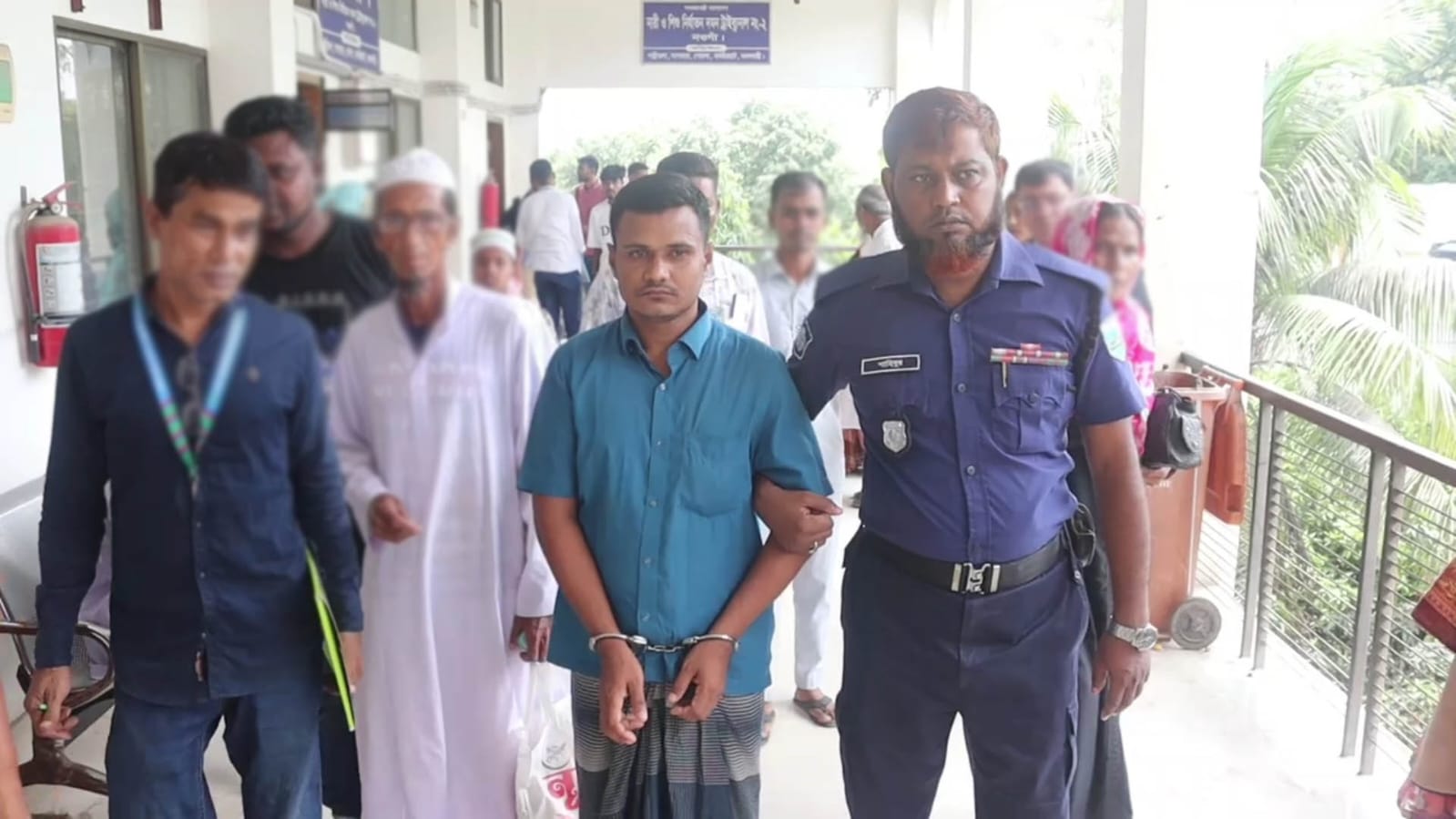অপহরণ মামলায় যুবকের ১৪ বছরের কারাদণ্ড; অর্থ কিশোরীকে দেওয়ার নির্দেশ