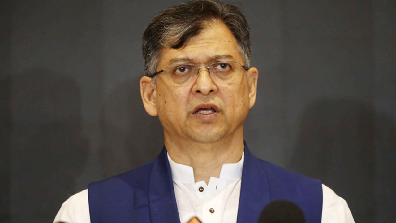 বিজয়ীদের অভিনন্দন, তবে প্রশ্ন হলো এখানে শিবিরের নাম আসছে কেন?