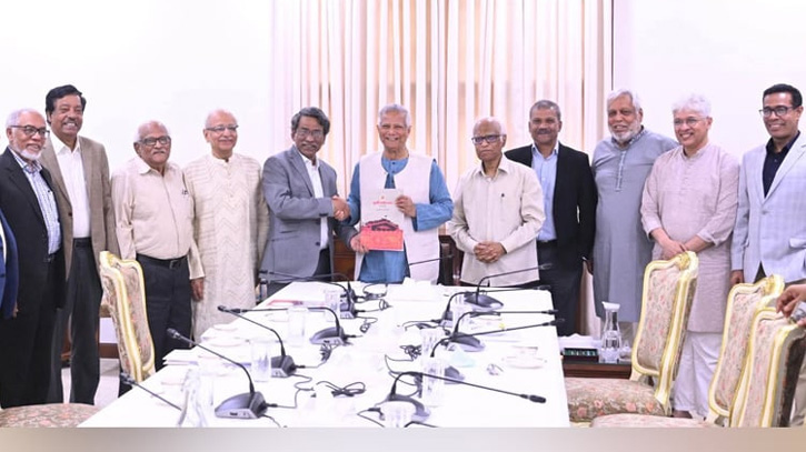 জুলাই সনদ বাস্তবায়নের সুপারিশ প্রধান উপদেষ্টার হাতে