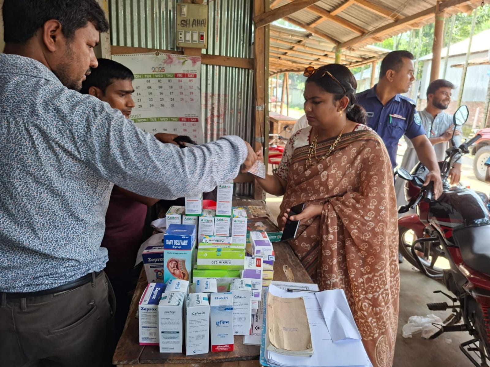 লালমনিরহাট কালীগঞ্জে ভুয়া চিকিৎসক কে তিন মাসের কারাদণ্ড