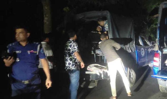 গাজীপুরে শীর্ষ সন্ত্রাসীকে আটকের পর পুলিশের নিকট থেকে ছিনিয়ে নিল দুর্বৃত্তরা