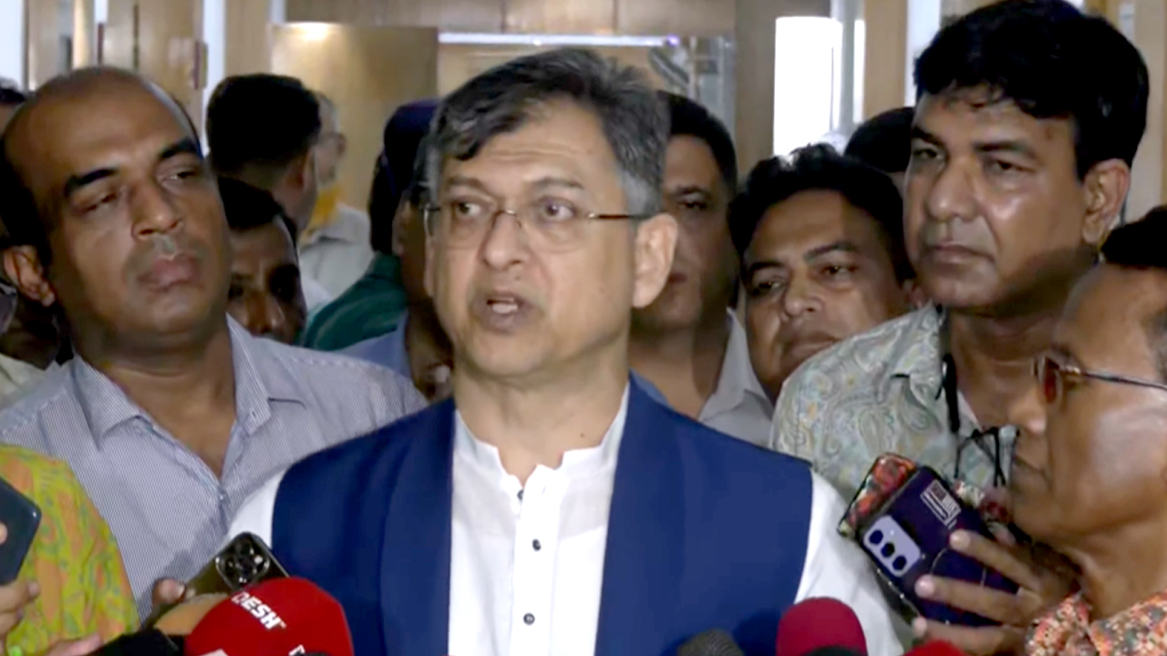 অটোপাসের মতো বিষয় সংবিধানে থাকতে পারে না, এটা হাস্যকর