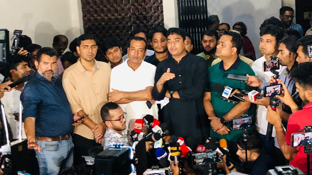 বহাল থাকবে ছাত্রদলের হল কমিটি  : রাকিব