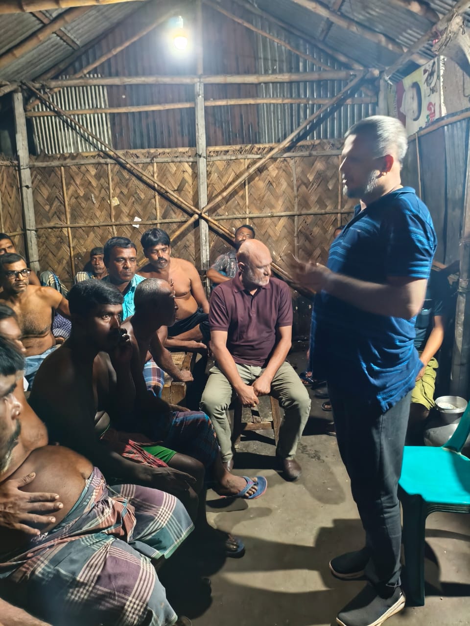 খুলনা ৫ আসনে বিএনপি নেতা শফি মোহাম্মদের দিনভর গণসংযোগ