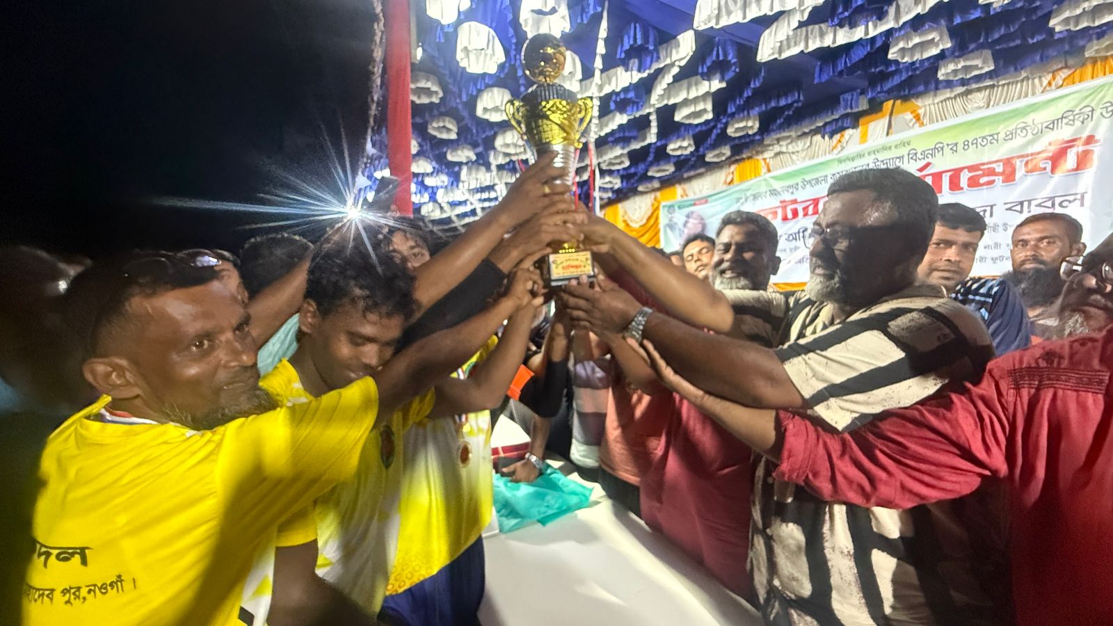নওগাঁয় একদিনে হয়ে গেল ১২ টি দলের ফুটবল খেলা